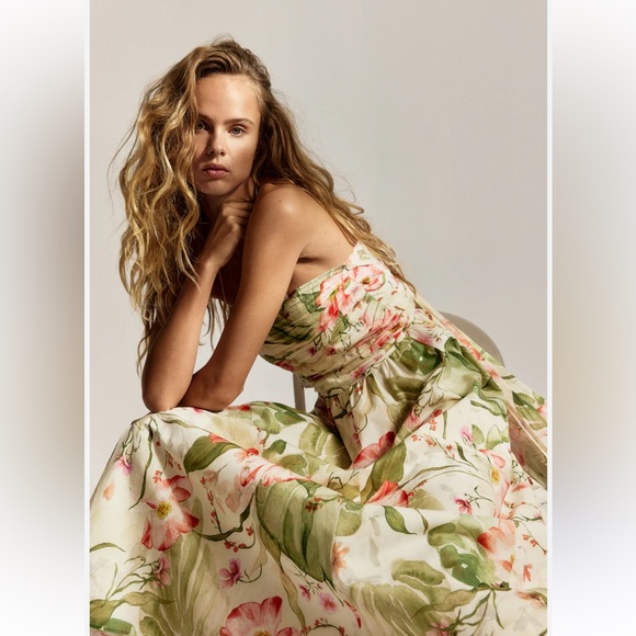 H&M Dresses & Skirts - H&M Strapless Floral Dress in Green and Pink
